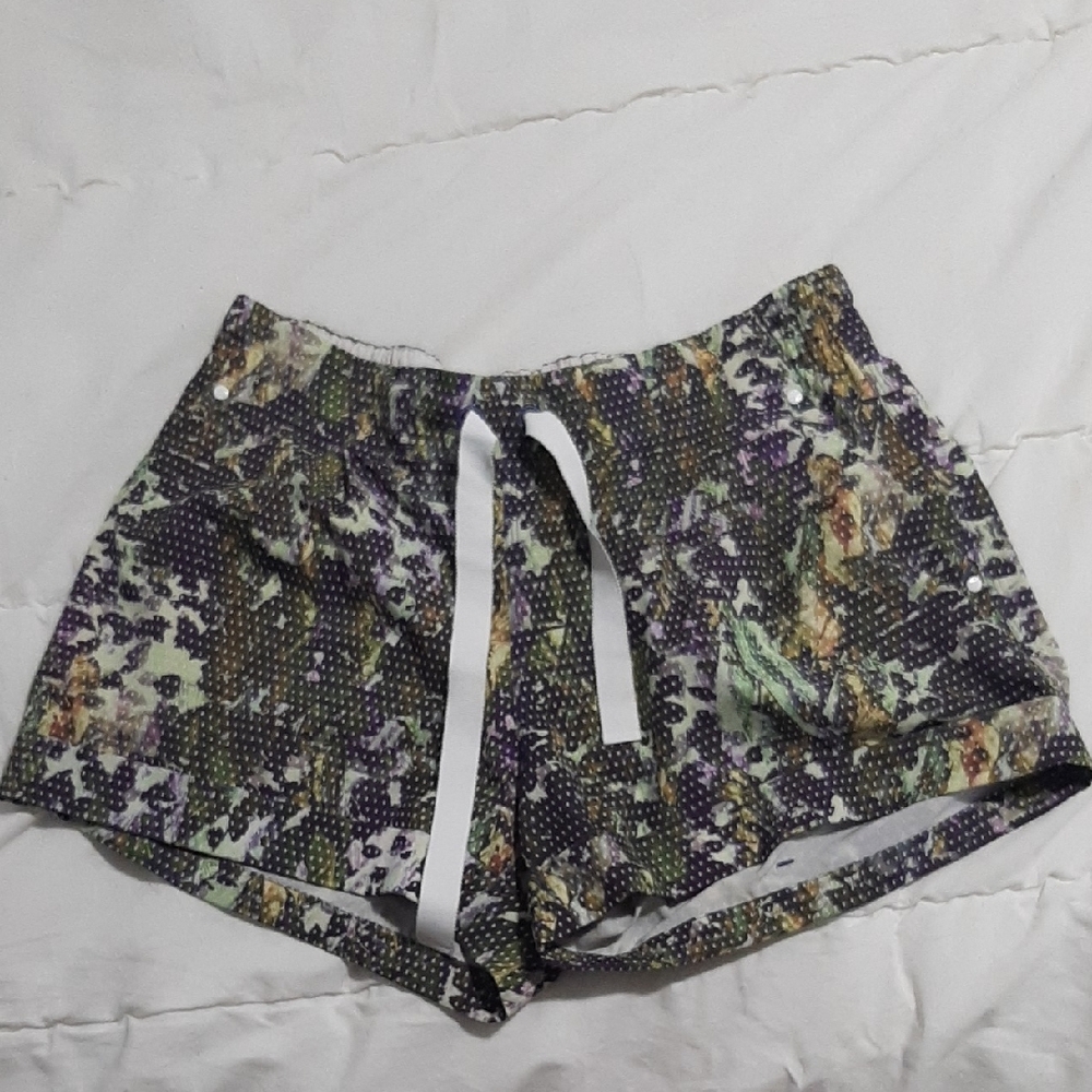 Lululemon Spring Break Away Shorts